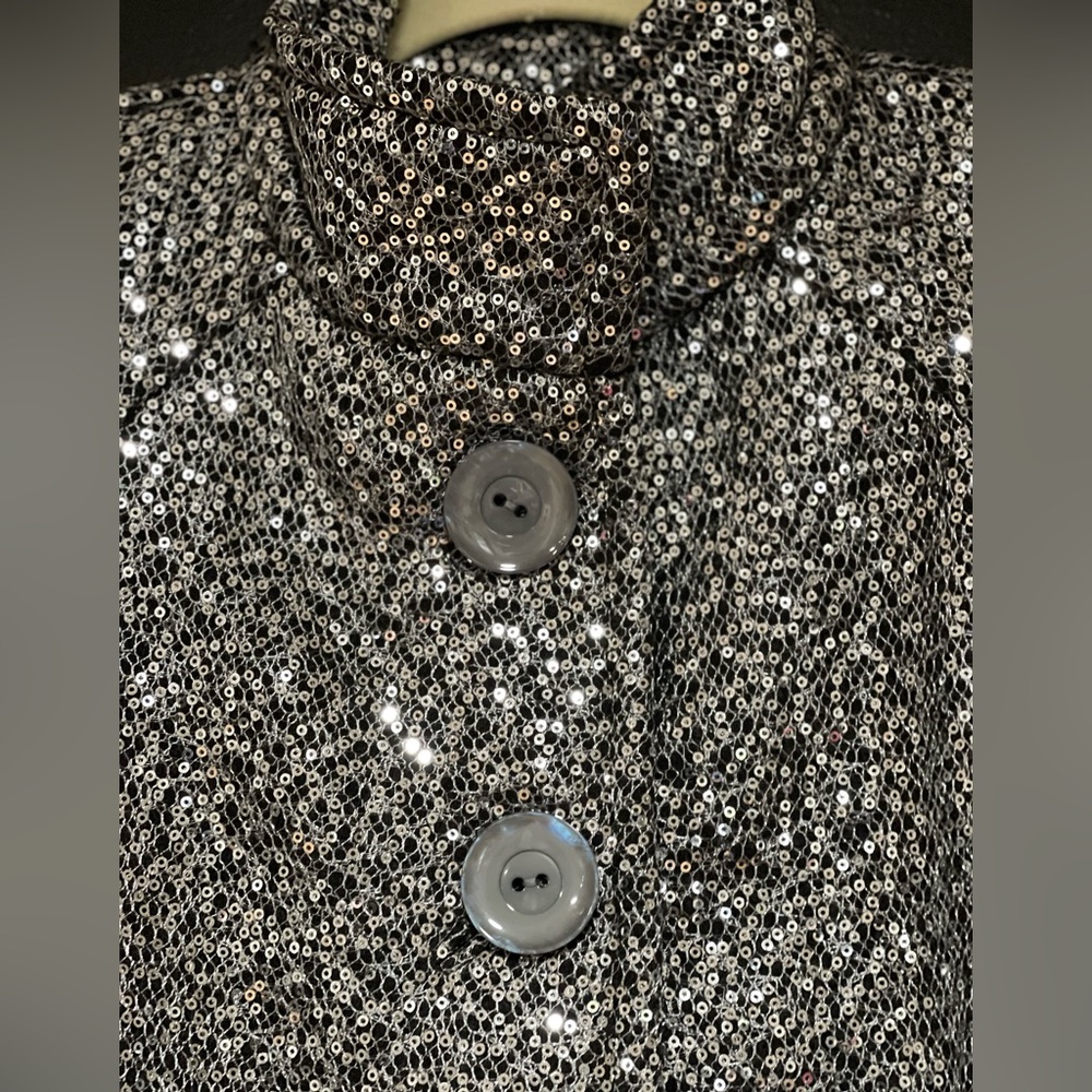 NWT 600 West Women’s Silver Sequin High Neck Jacket Size S - Picture 2 of 11